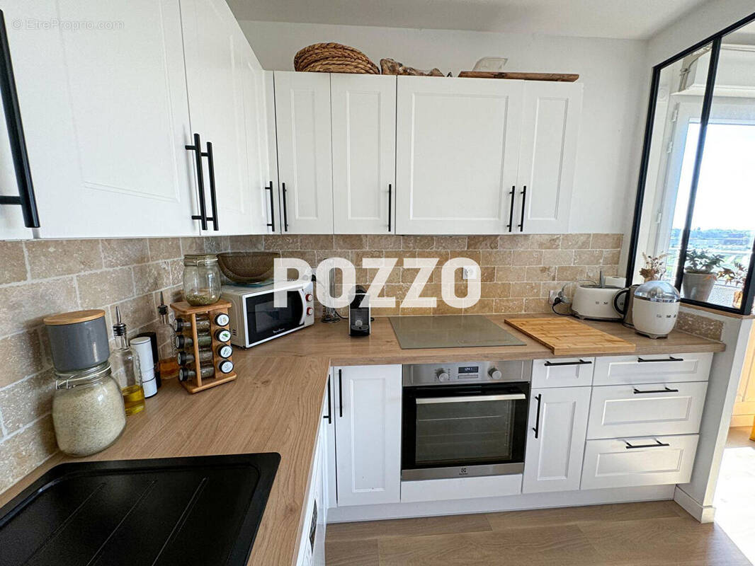 Appartement à COLOMBELLES