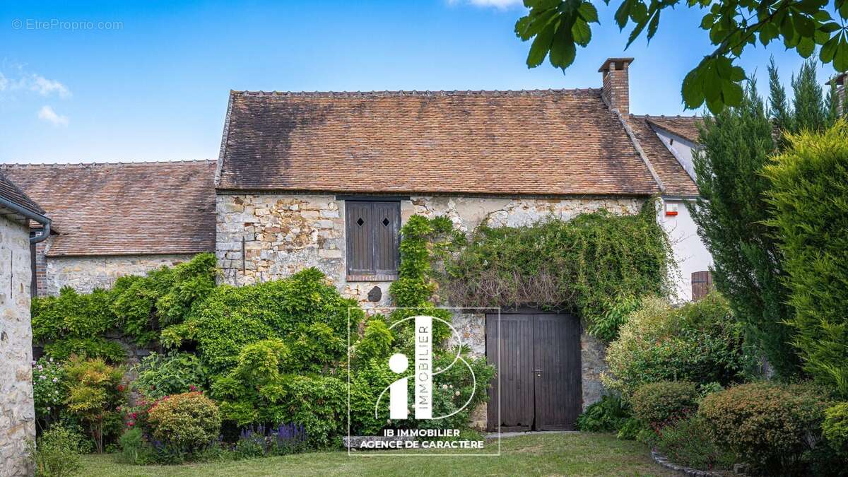 Maison à MONTMACHOUX