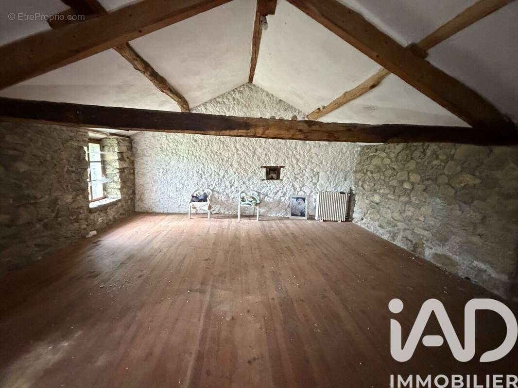 Maison 231 m² à Saurat  - photo 5