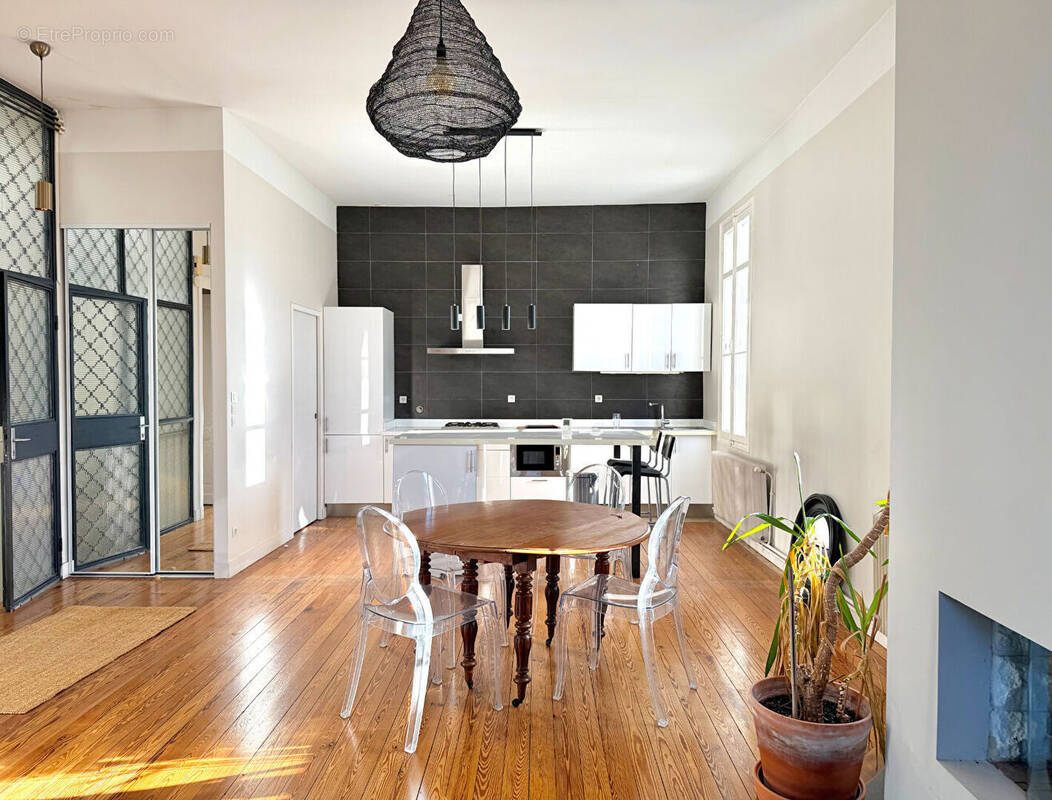 Appartement à BORDEAUX