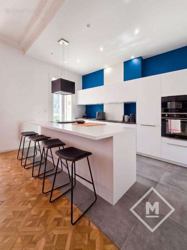 Superbe appartement T4 de 92m² avec climatisation, au 1er étage à Marseille 8ème - Carré d'Or - photo 13