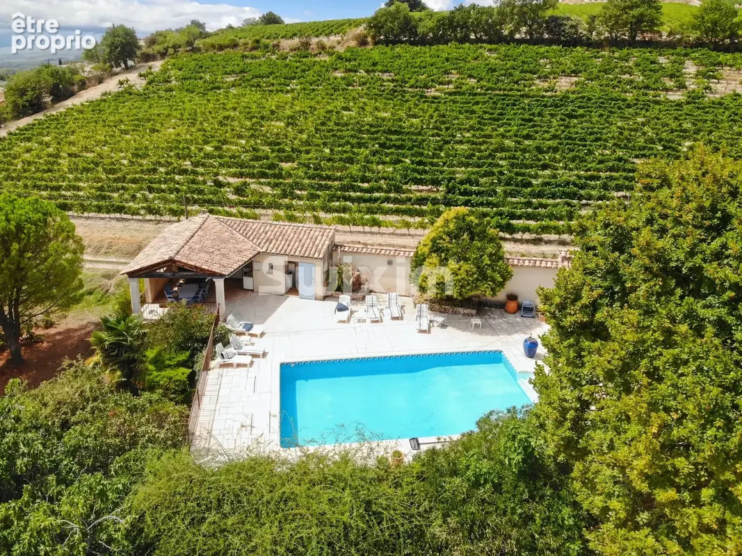 Exceptionnelle propriété de caractère sur plus d'un hectare - photo 2