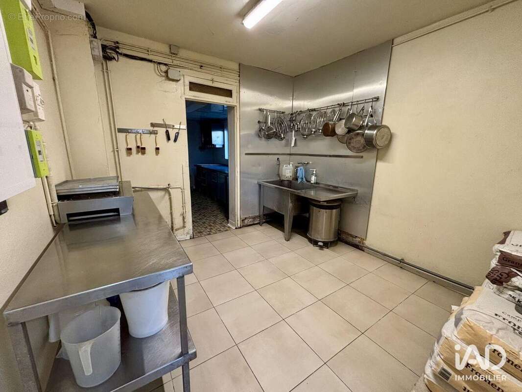 Photo 7 - Commerce à CENON