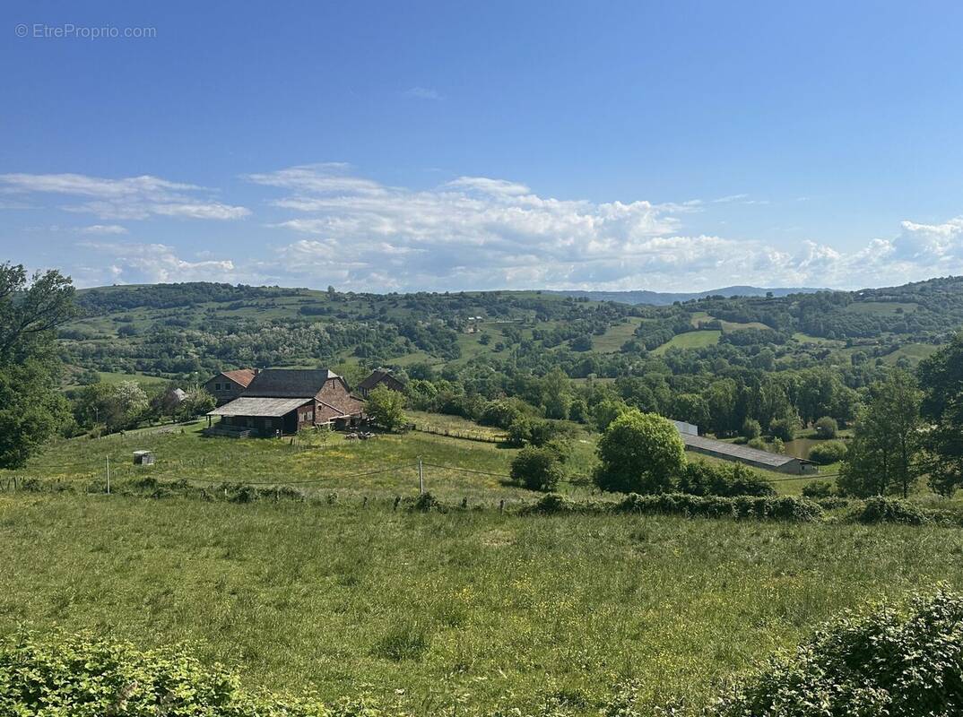 Terrain à AUZITS