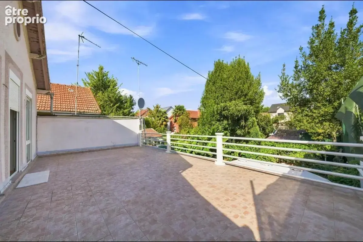 Alfortville (94) - maison 130 m² - 5 pieces - jardin - dependance commerciale - photo 12