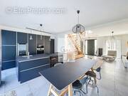 Maison à L&#039;HAY-LES-ROSES