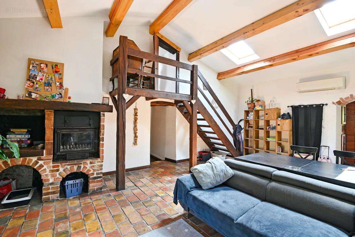 Maison à LE MARTINET