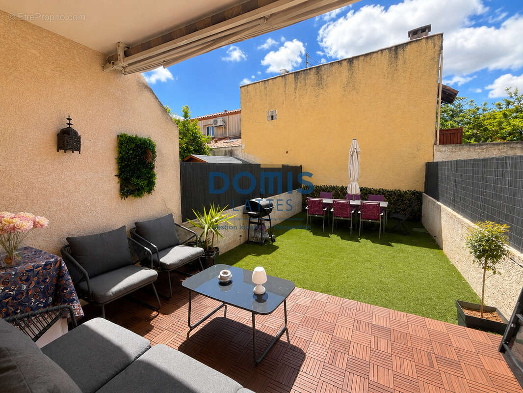 Appartement à MAUGUIO