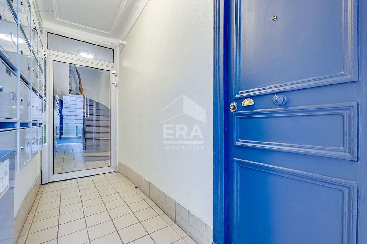 Appartement à PARIS-17E