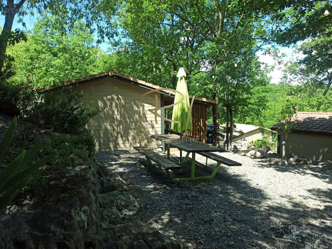 Chalet avec terrasse et piscine - SUD ARDECHE - photo 7