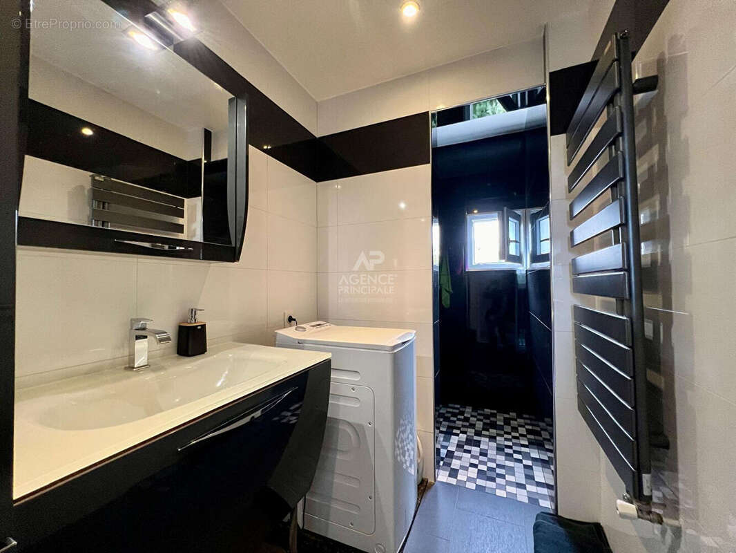 Appartement à HOUILLES