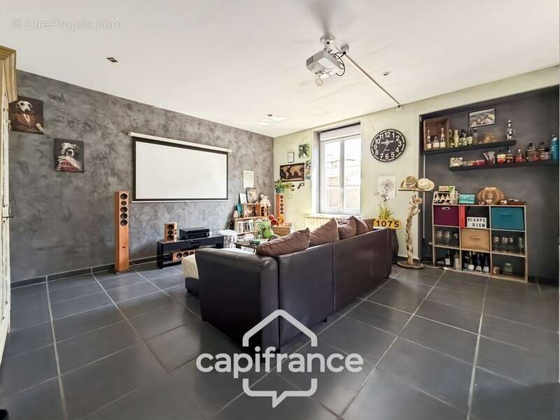 Appartement en plain-pied à vendre 4 pièces GIVORS (69) - photo 3