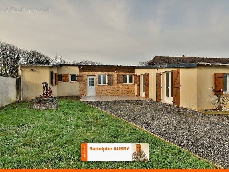 Maison à LA HARENGERE