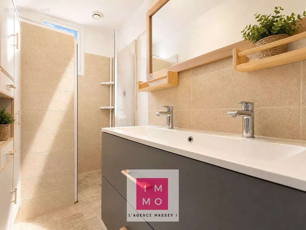 Maison de ville de charme – Plain-pied T3  : garage, jardin et terrasse couverte - photo 18