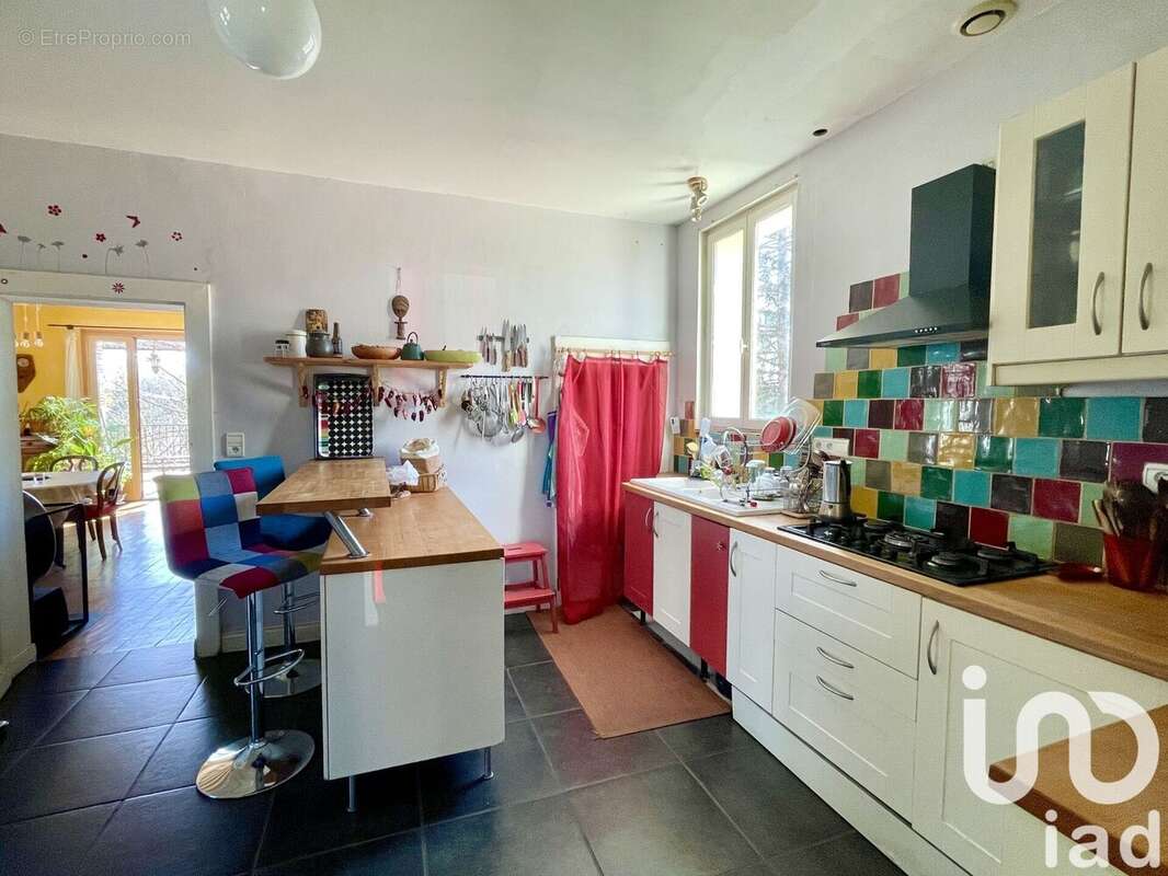 Maison 161 m² à Cahuzac-Sur-Vere  - photo 9