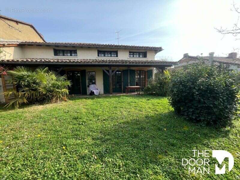 Maison à BEAUMONT-DE-LOMAGNE