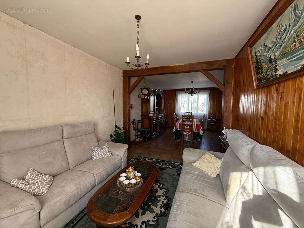 Maison à CONDE-EN-BRIE