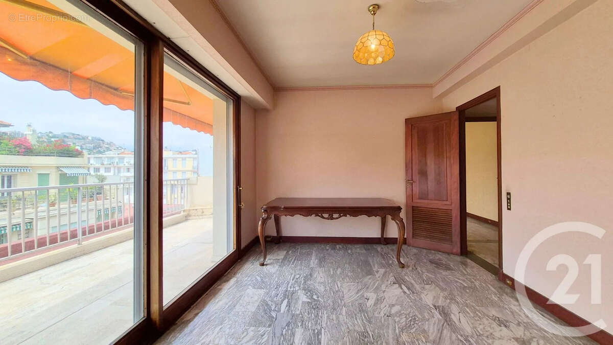 Appartement à NICE