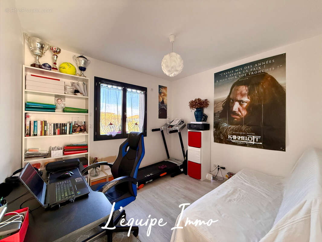 Maison contemporaine T5 de 120m2 sur 467m2 - photo 13