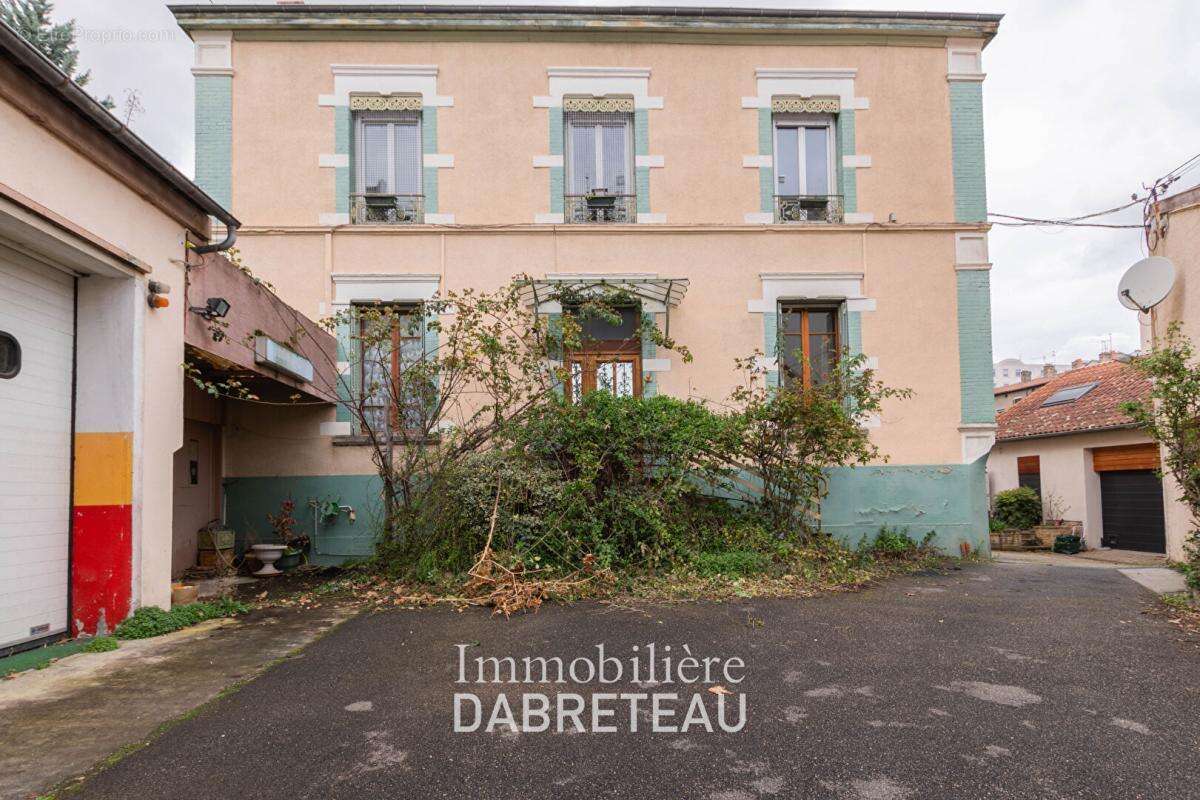 Maison à VILLEURBANNE