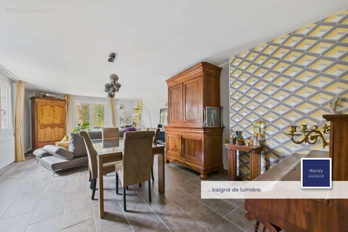 Maison à CONDECOURT