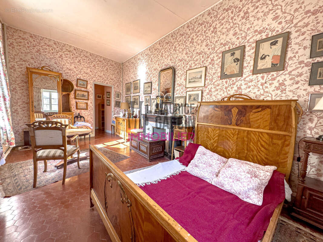 Maison à PERNES-LES-FONTAINES