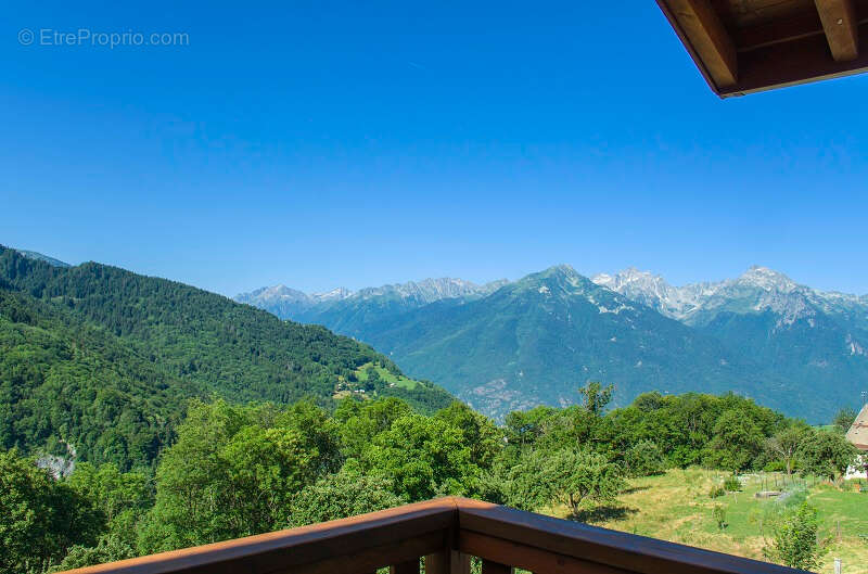 Maison à MONTAIMONT