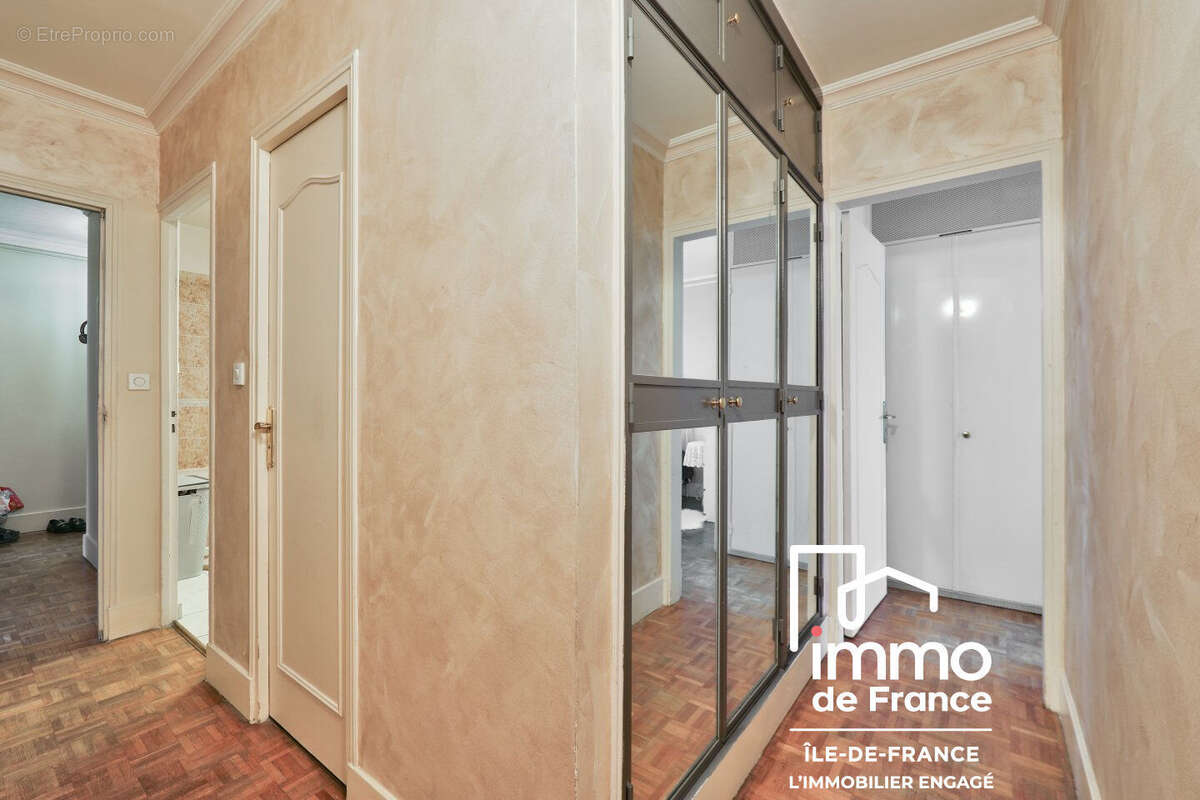 Appartement à LE BLANC-MESNIL