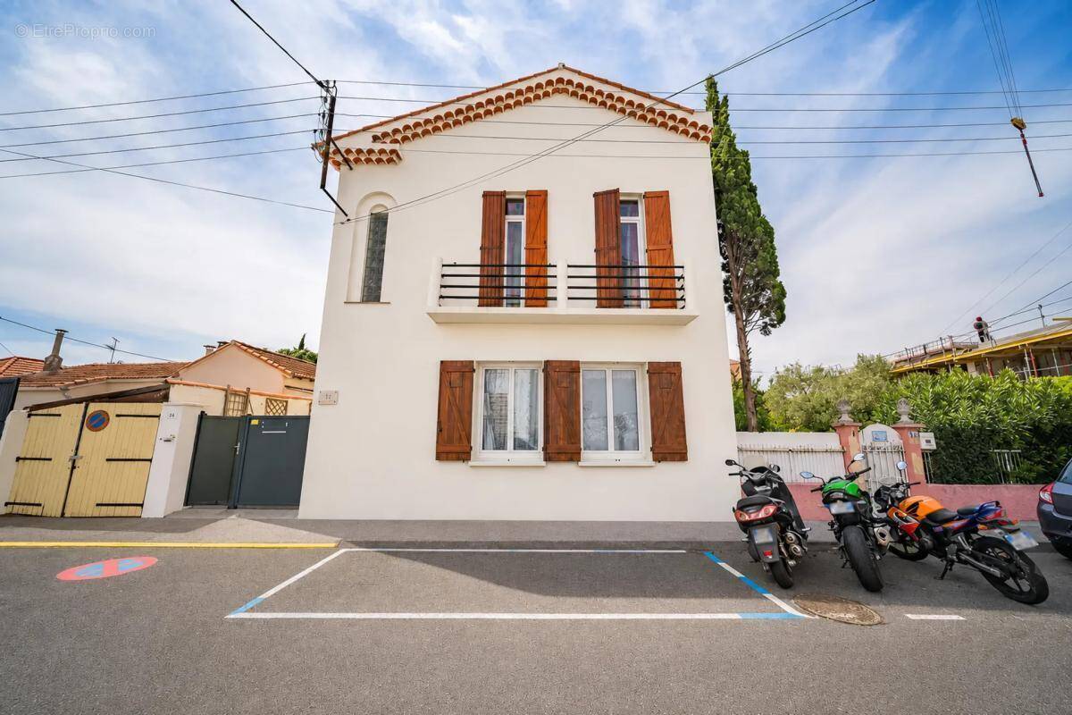 Maison à FREJUS
