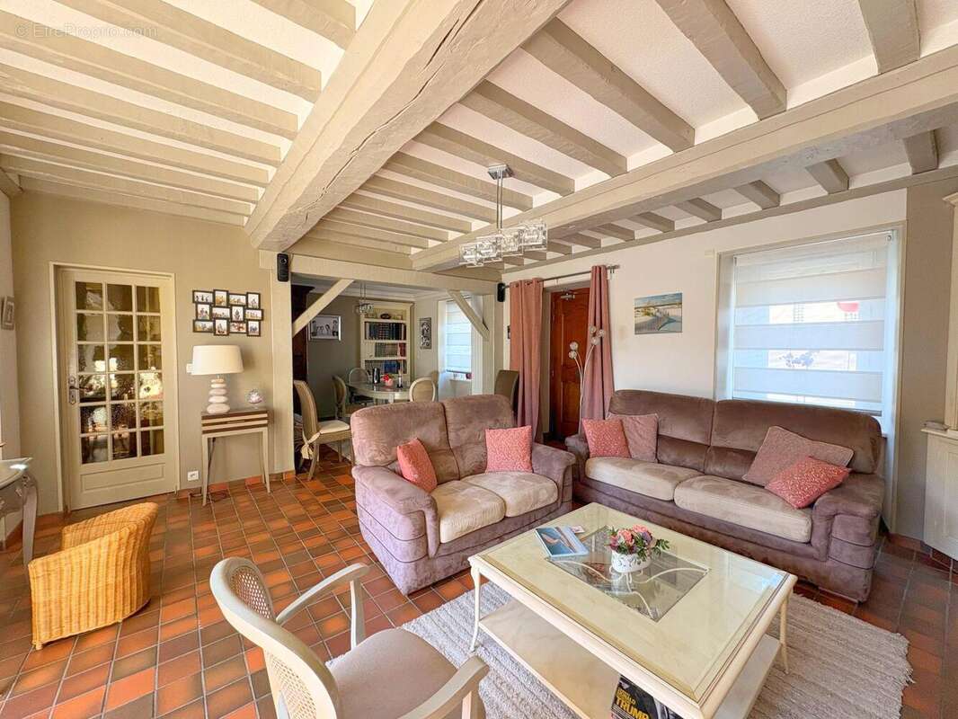 Maison à BREHAL