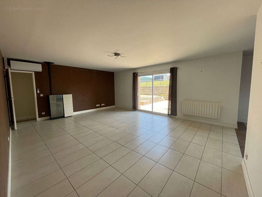 Maison à BOSMIE-L'AIGUILLE