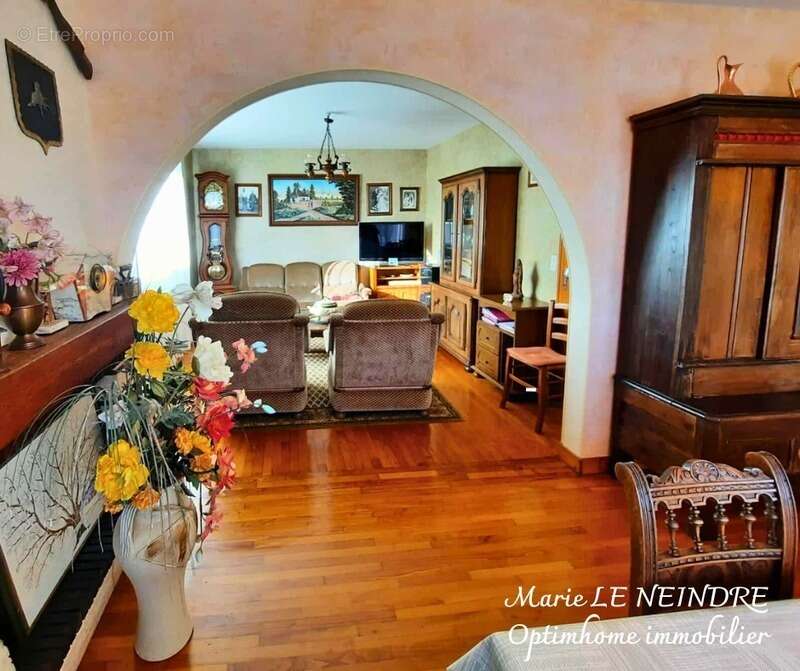 Maison à CAUREL