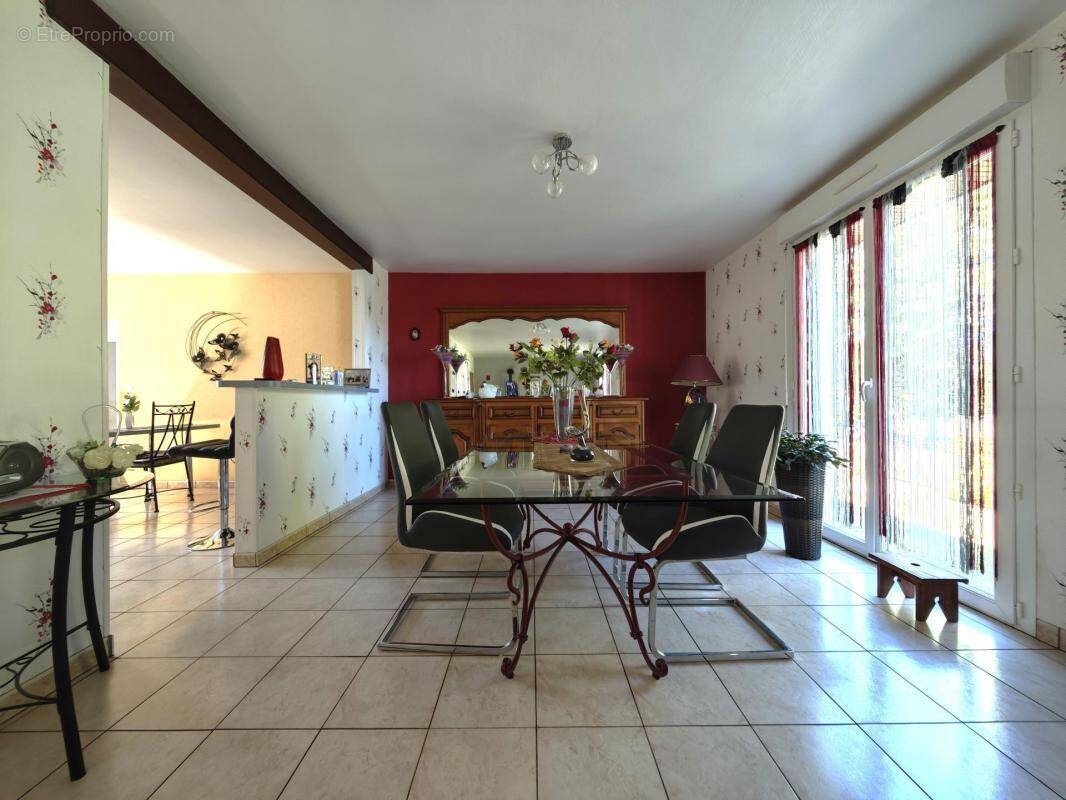 Maison à SERENT