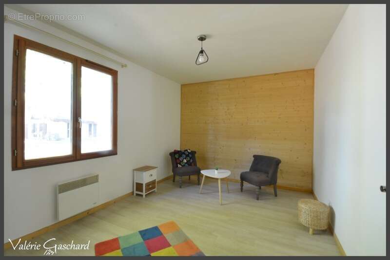 Maison à MENESPLET