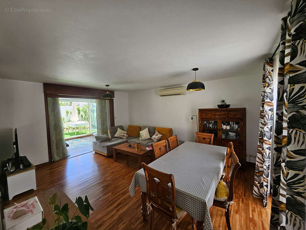 Maison à SAINTE-MARIE