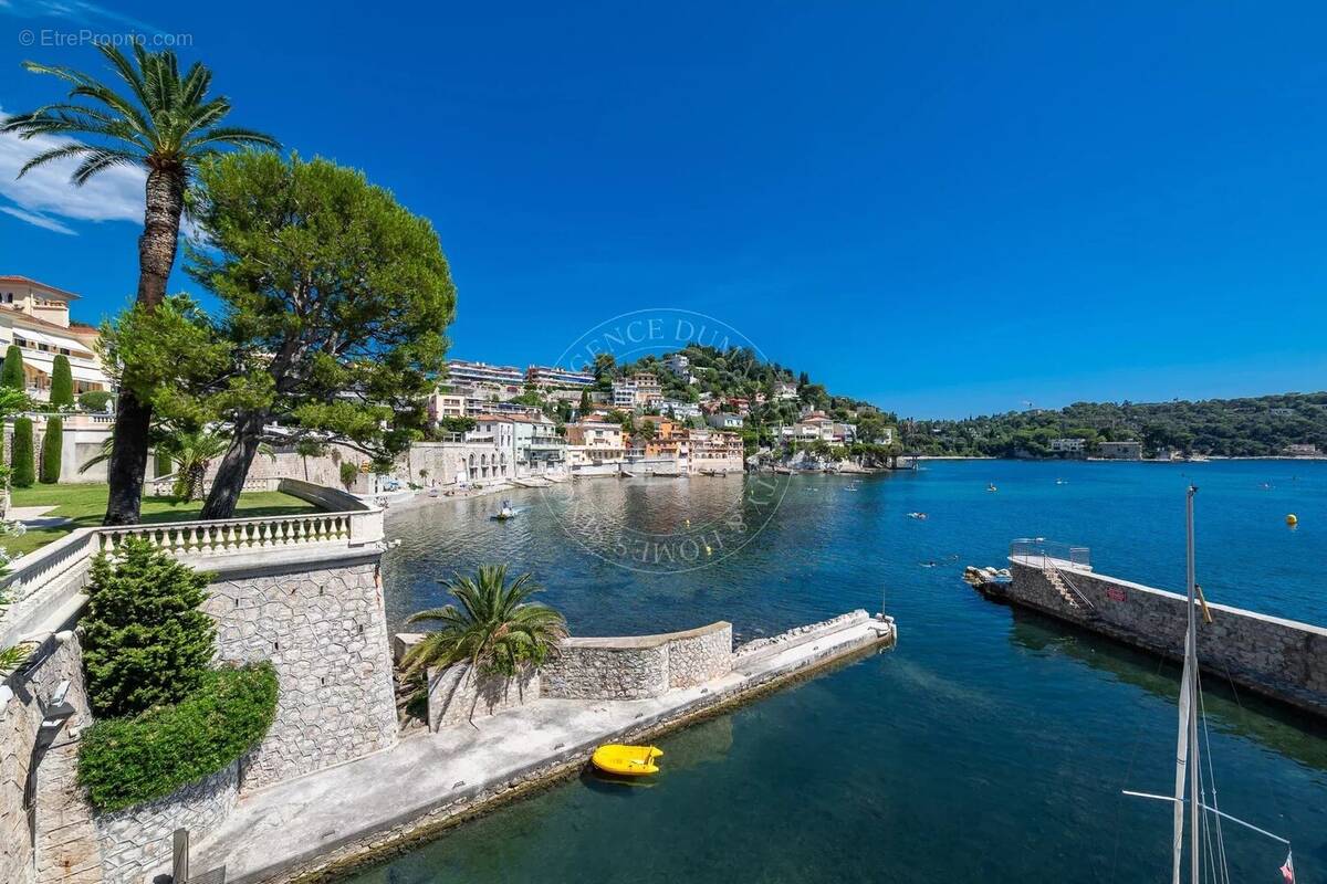 Appartement à VILLEFRANCHE-SUR-MER