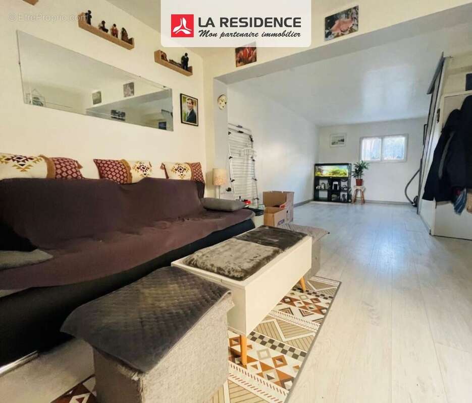 Maison à SARTROUVILLE