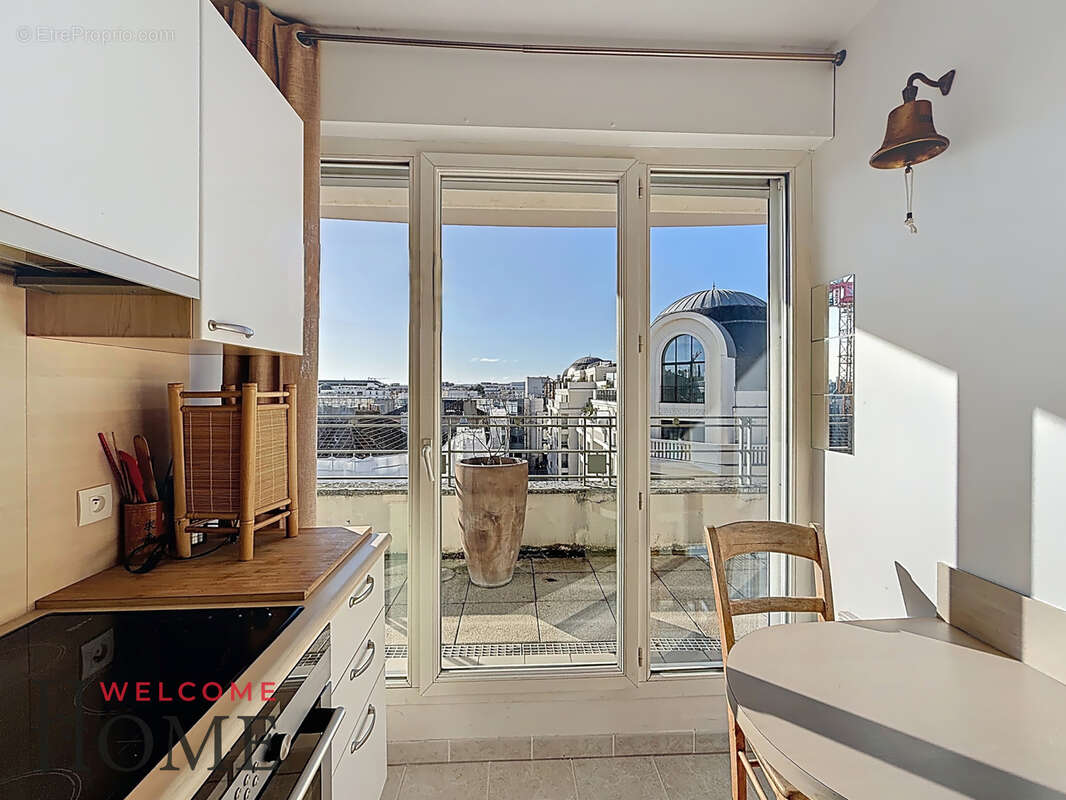 Appartement à LEVALLOIS-PERRET