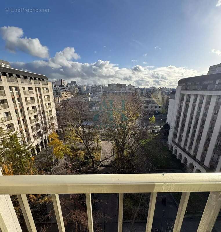 Appartement à PARIS-10E