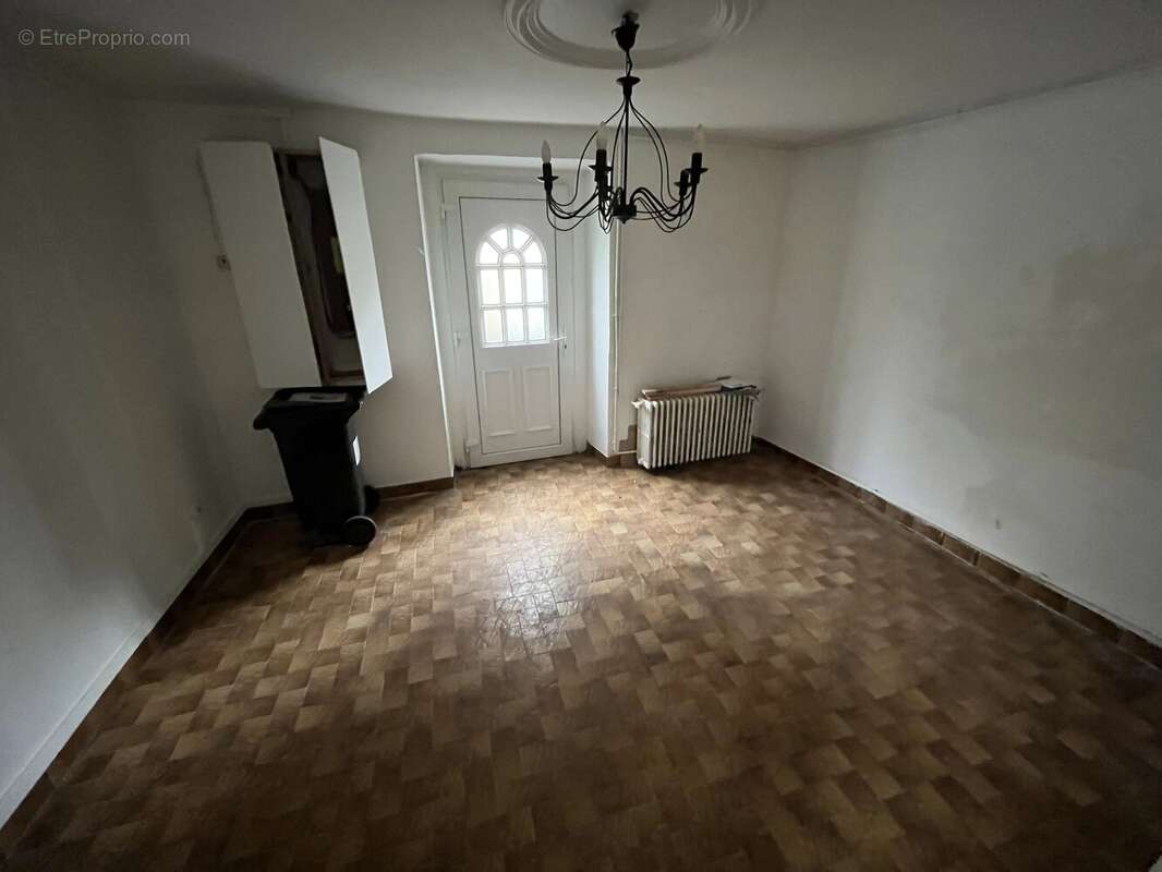 Maison à MONTMORILLON