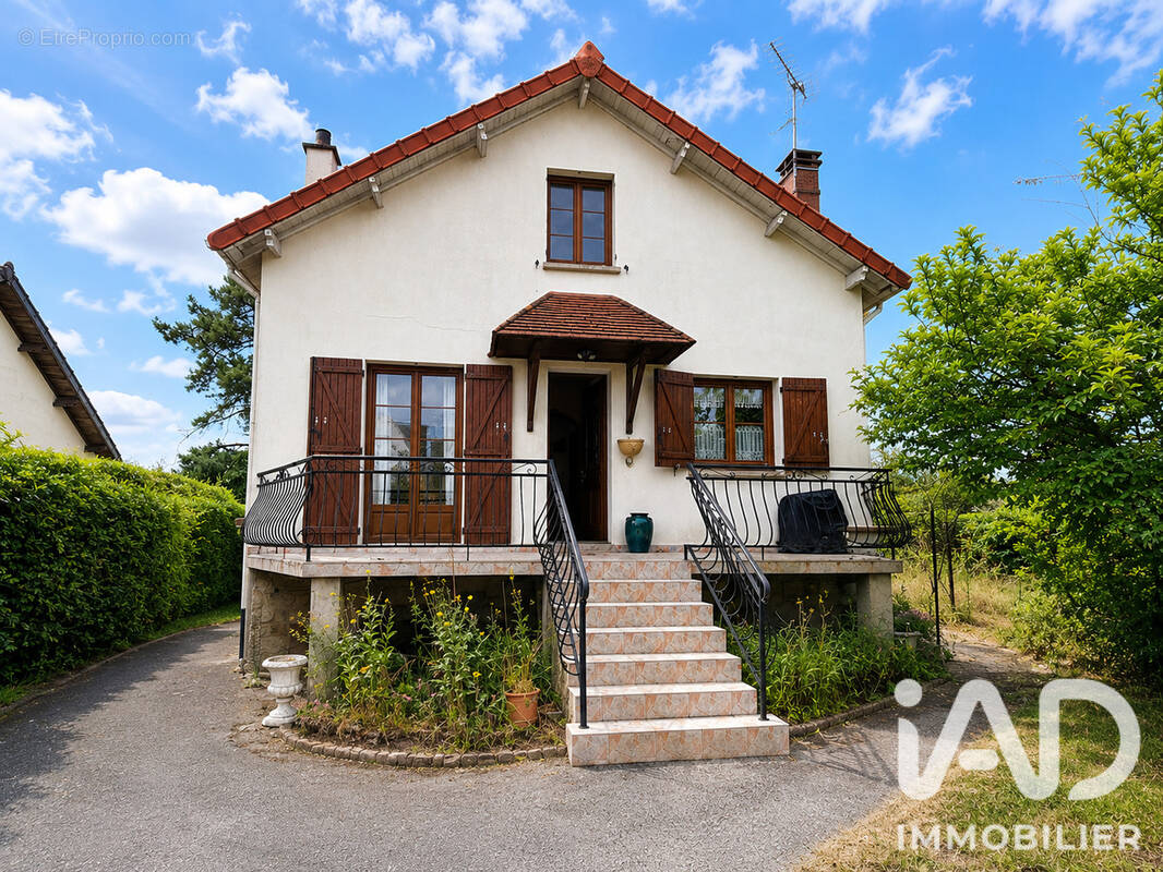 Photo 1 - Maison à COMBS-LA-VILLE