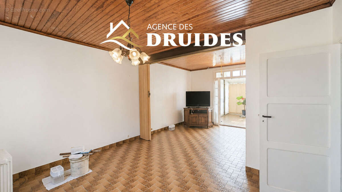 A vendre Saint-Philibert - Maison 106 m² - 3 chambres - Jardin, véranda - Proche rivière et mer - Beau potentiel - photo 4