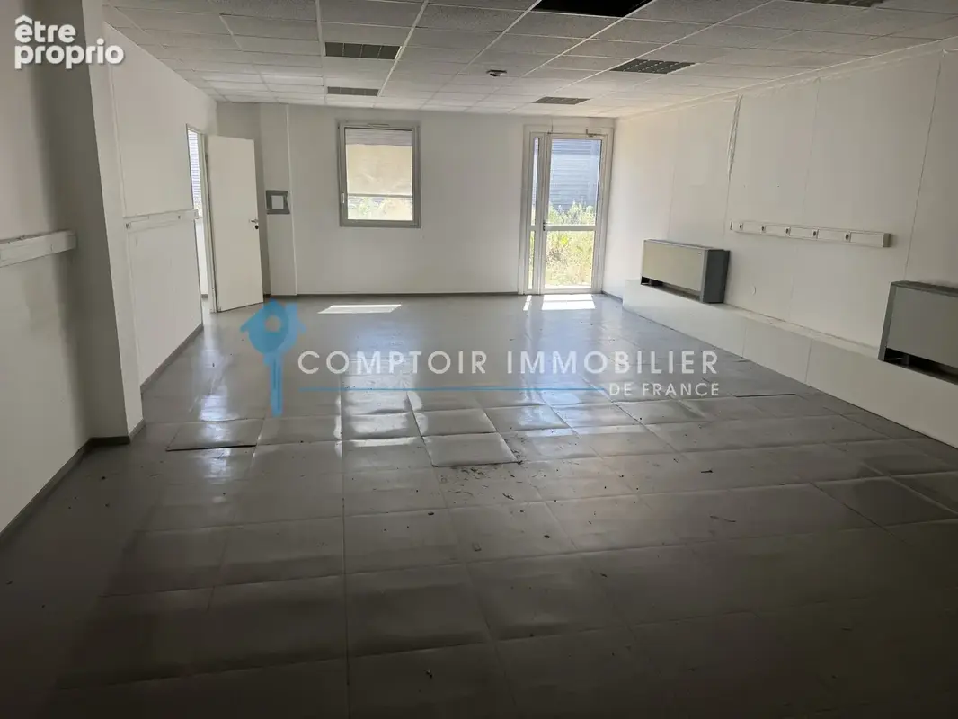 AVIGNON SUD ZAC de la Cristole IDEAL INVESTISSEUR Immeuble commerce bureaux - photo 2