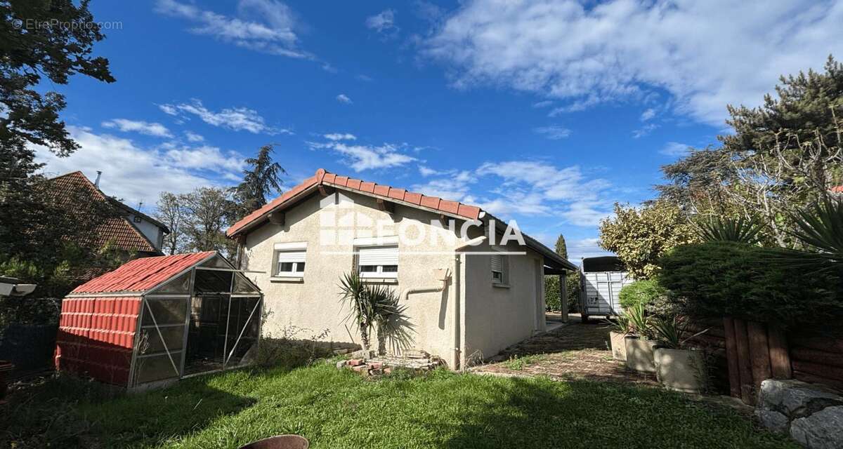 Maison à SAINT-PAUL-EN-JAREZ