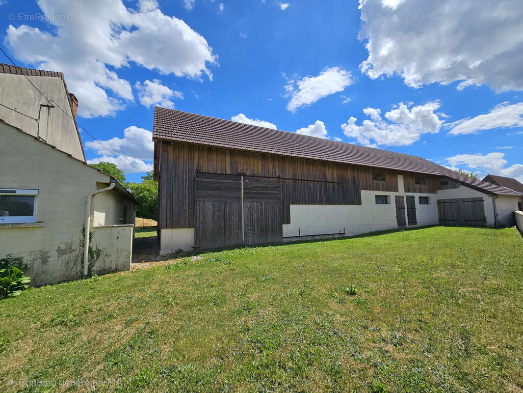 Maison à VERDUN-SUR-LE-DOUBS