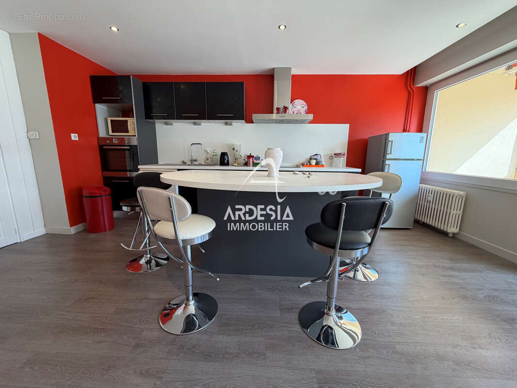 Bel appartement T3 avec grand balcon   Saint-Jean-de-Maurienne - photo 5