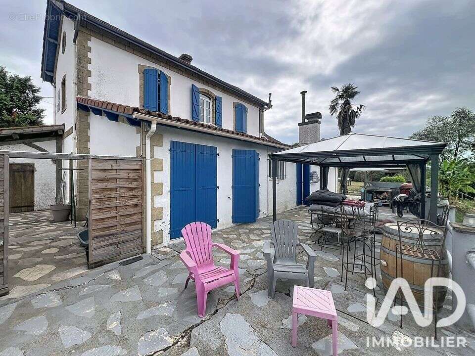 Maison 165 m² à Aurensan  - photo 5