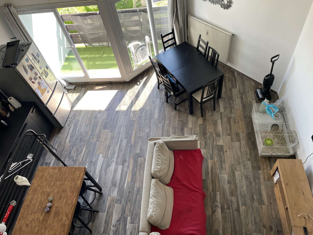 Appartement à ANDREZIEUX-BOUTHEON