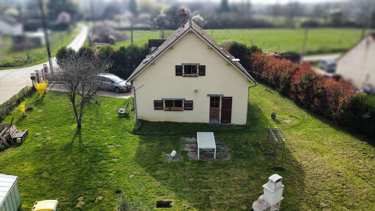 Maison à DOMATS
