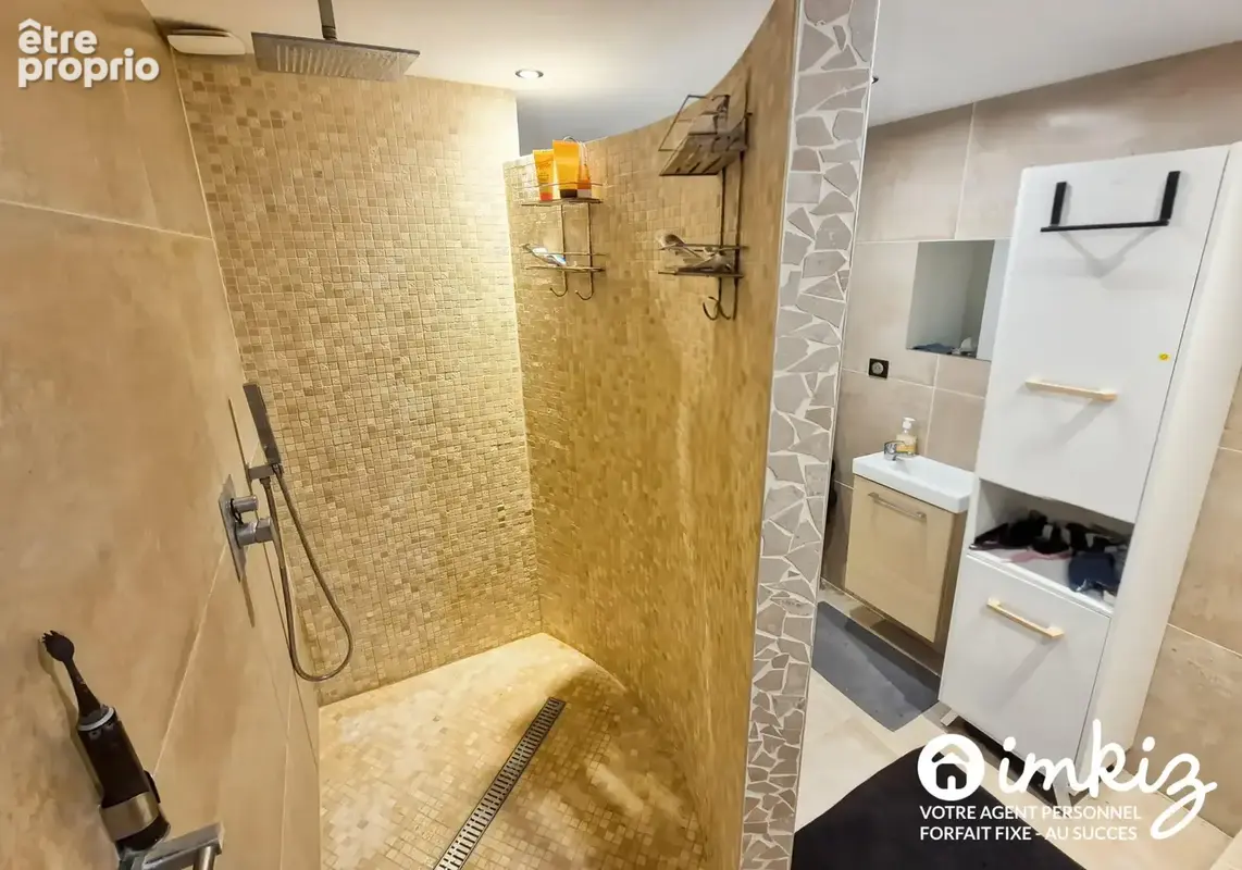 Maison familiale parfaitement rénovée de 220 m² - photo 14